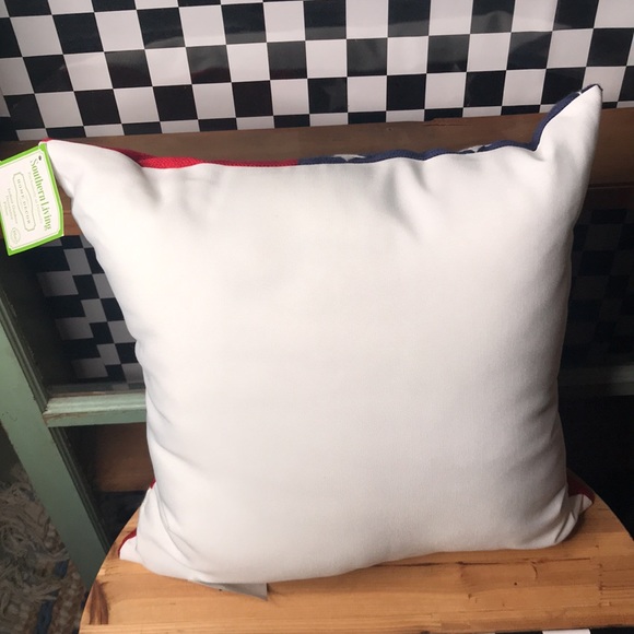 The Outdoor Living Collection by Southern Living American Flag Pillow 🇺🇸 - Picture 15 of 16